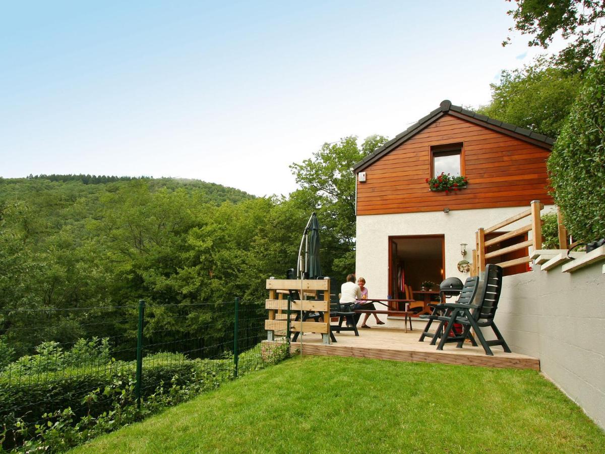 Cottage With A Terrace And A View Of The Valley Aywaille Exteriör bild