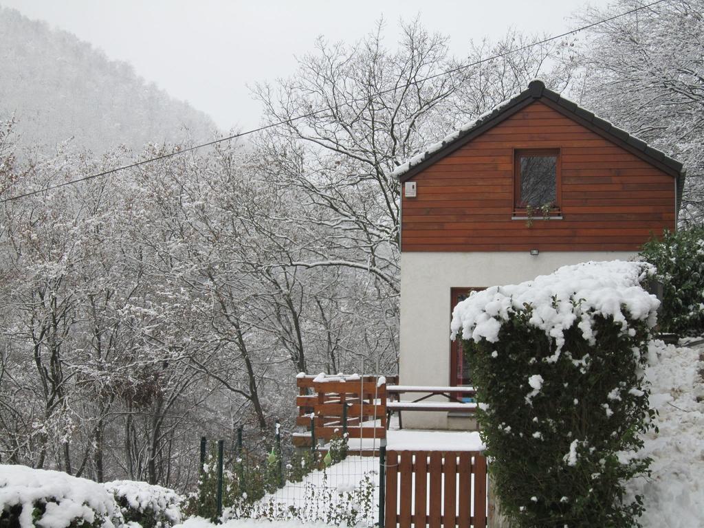 Cottage With A Terrace And A View Of The Valley Aywaille Exteriör bild